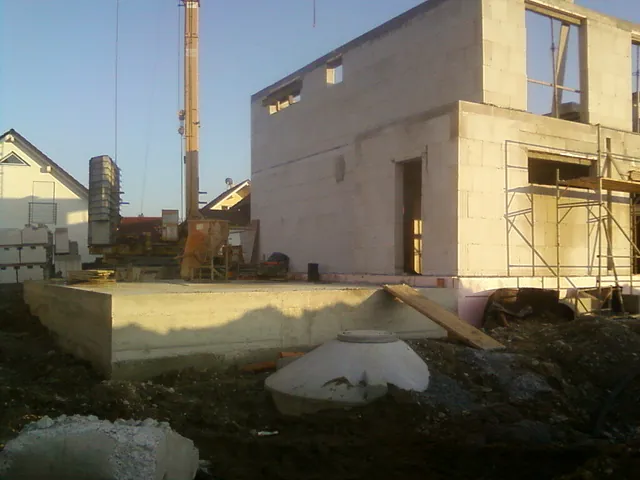 Neubauhaus aus Steinen